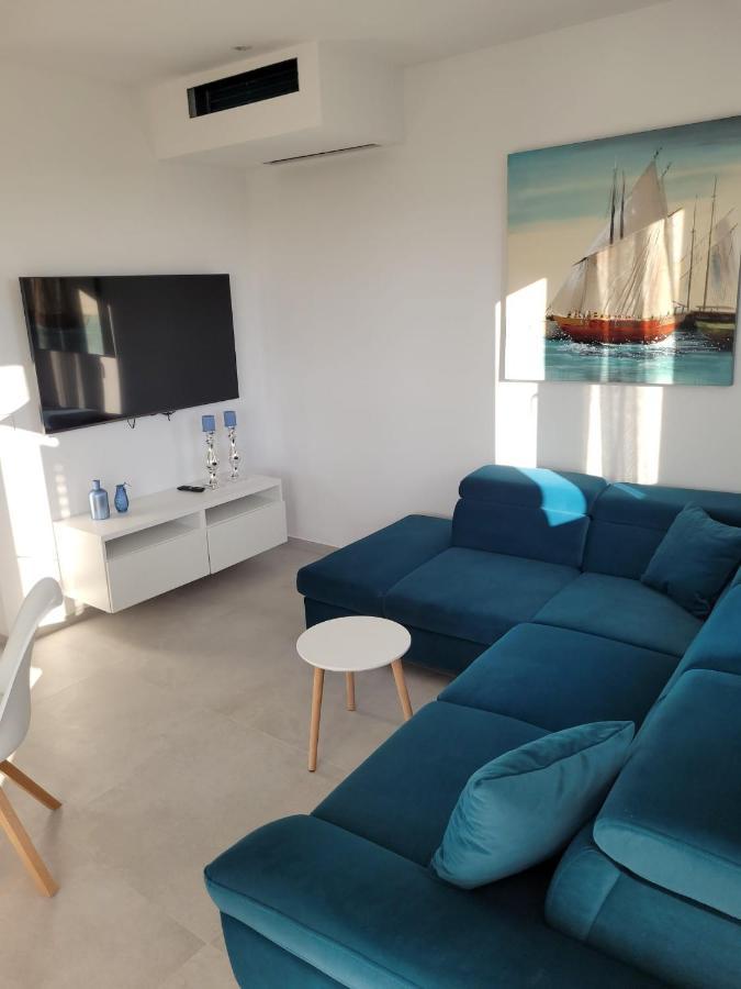 Haus Dalmatia With Heated Pool Apartment Bibinje Ngoại thất bức ảnh