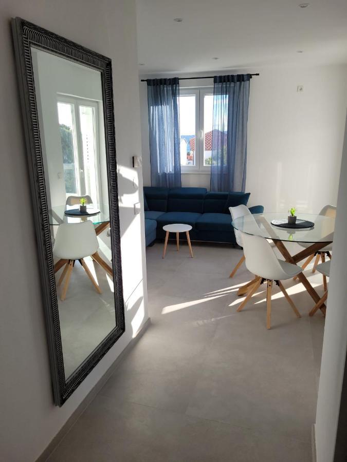 Haus Dalmatia With Heated Pool Apartment Bibinje Ngoại thất bức ảnh