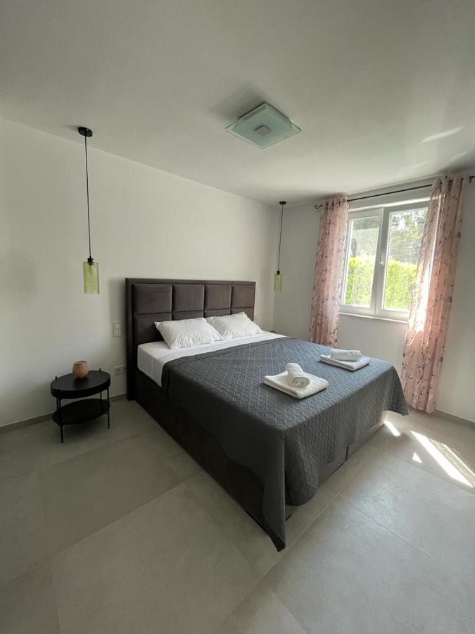 Haus Dalmatia With Heated Pool Apartment Bibinje Ngoại thất bức ảnh