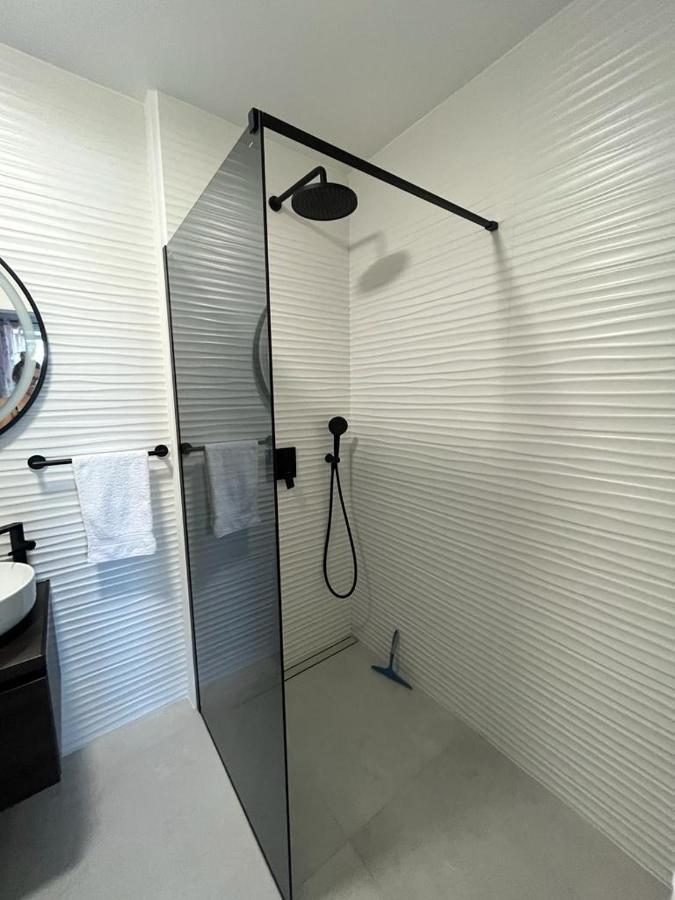 Haus Dalmatia With Heated Pool Apartment Bibinje Ngoại thất bức ảnh