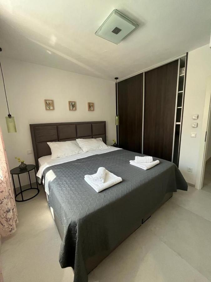 Haus Dalmatia With Heated Pool Apartment Bibinje Ngoại thất bức ảnh