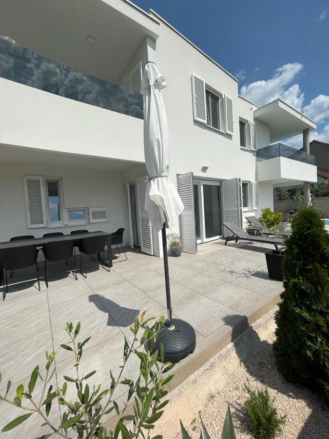 Haus Dalmatia With Heated Pool Apartment Bibinje Ngoại thất bức ảnh